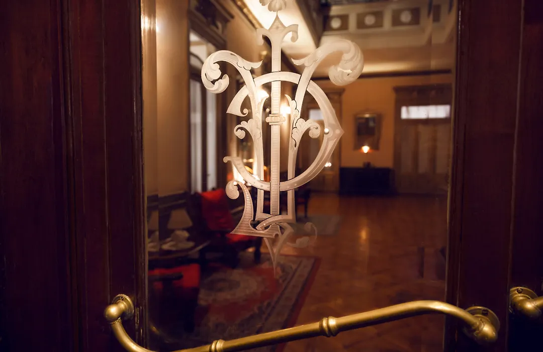 Hotel Reina-1
